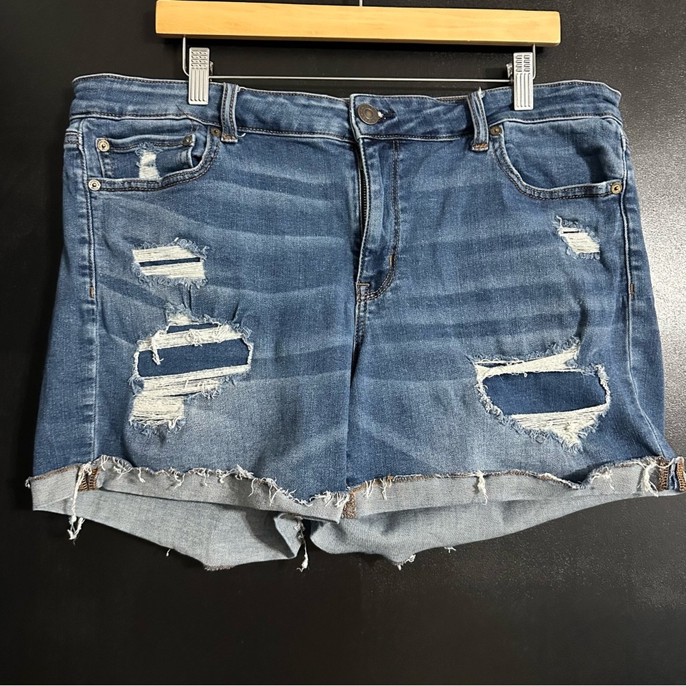 Size 18 midi American eagle jean shorts